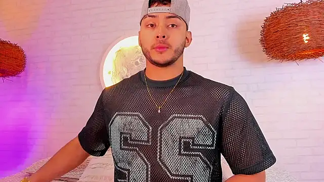 Snapshot of Dylan_vega01 chatting on 03/22/26, 07:06 Dylan vega01 online show from 03/22/26, 07:06