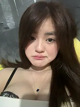 Snapshot of Sweet20-20 chatting on 04/09/26, 05:18 Sweet20-20 online show from 04/09/26, 05:18