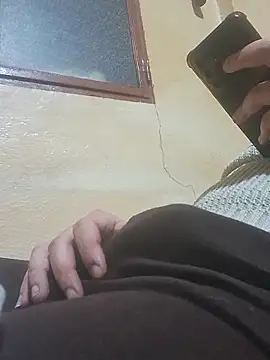 mohmmadboudi7 online show from 04/01/26, 10:51