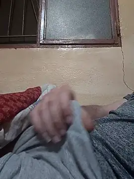 mohmmadboudi7 online show from 04/13/26, 12:16