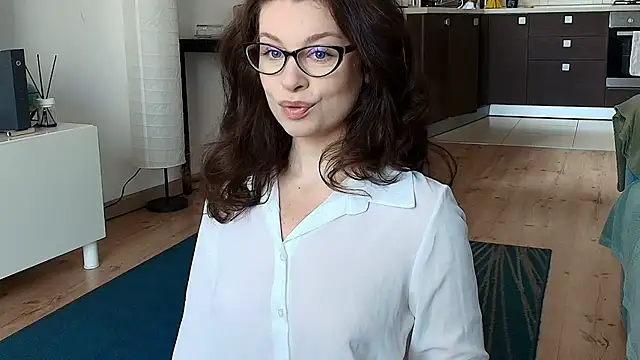 Snapshot of IreneBlue_ chatting on 03/24/26, 07:02 IreneBlue online show from 03/24/26, 07:02