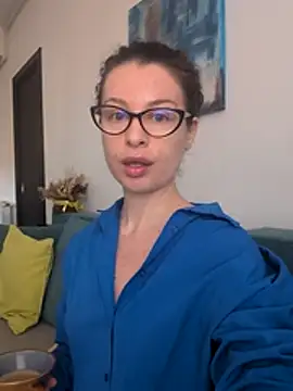 Snapshot of IreneBlue_ chatting on 04/05/26, 07:05 IreneBlue online show from 04/05/26, 07:05