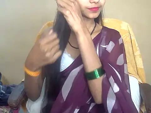 QueenOfDesire01 online show from 04/05/26, 05:10