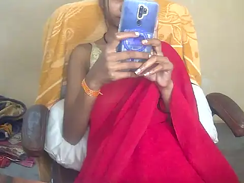 QueenOfDesire01 online show from 04/10/26, 05:17