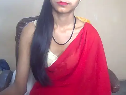 QueenOfDesire01 online show from 04/15/26, 06:26