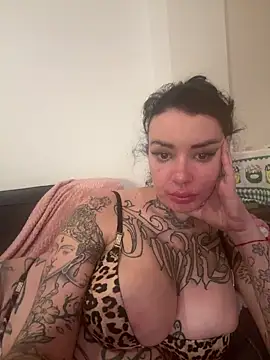 Snapshot of jenypr1ncess chatting on 03/21/26, 08:34 jenypr1ncess online show from 03/21/26, 08:34