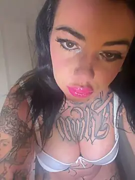 Snapshot of jenypr1ncess chatting on 03/28/26, 05:40 jenypr1ncess online show from 03/28/26, 05:40