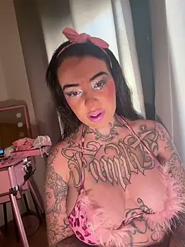 Snapshot of jenypr1ncess chatting on 04/01/26, 07:31 jenypr1ncess online show from 04/01/26, 07:31