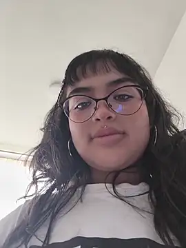 Snapshot of Mini_Rouse chatting on 04/15/26, 07:58 Mini Rouse online show from 04/15/26, 07:58