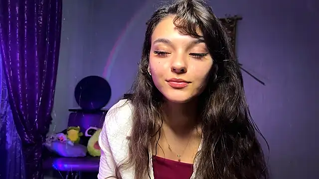 Snapshot of CareyDevan chatting on 04/13/26, 06:35 CareyDevan online show from 04/13/26, 06:35