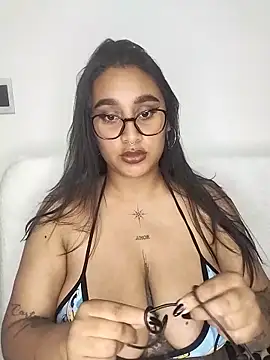 Mia skyy18 online show from 04/10/26, 12:16