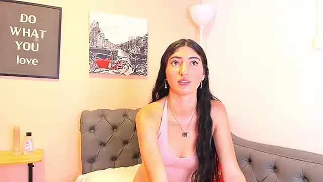 Valeria noir online show from 03/23/26, 12:20