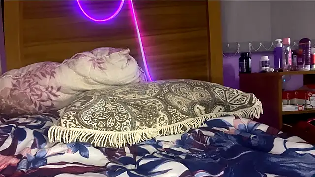 stellapapilon online show from 03/31/26, 11:27