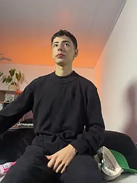SebastianReed  online show from 05/27/26, 03:47