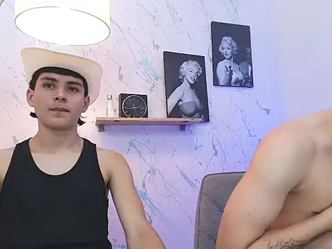 Andrew restrepoo online show from 04/09/26, 02:22