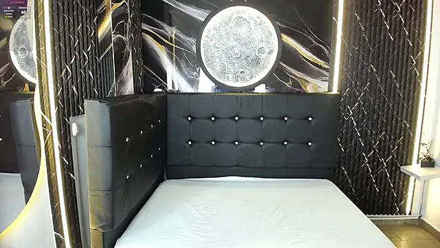 Karolynrousse  online show from 04/06/26, 04:30