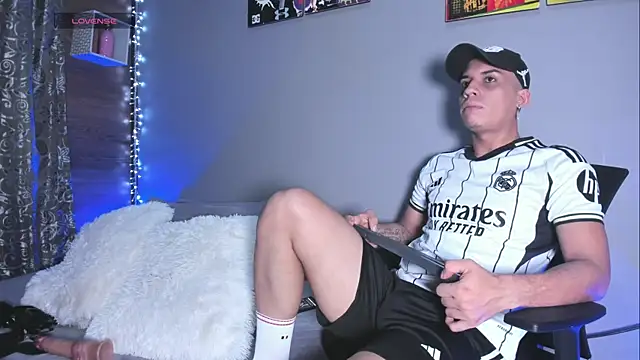 Enzoo98  online show from 03/20/26, 12:48