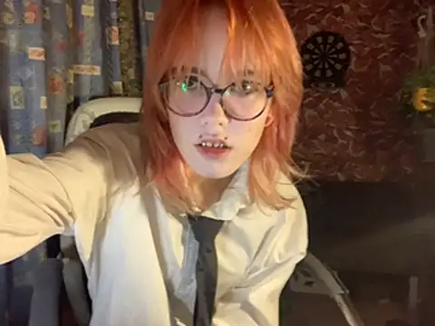 whiny emo boi online show from 04/11/26, 07:18