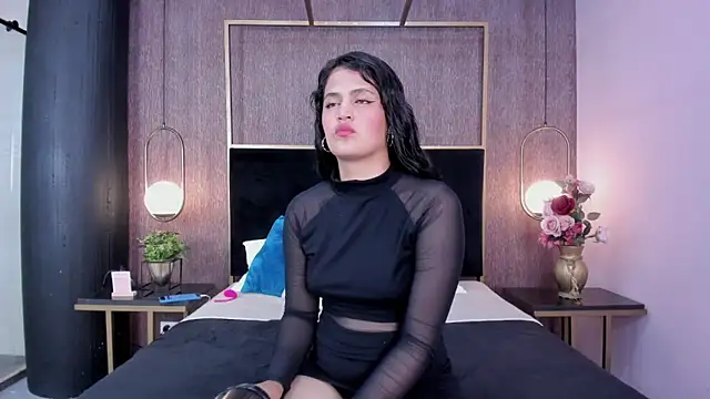 hayli monroe online show from 03/26/26, 07:41