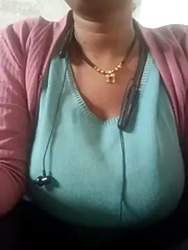 Mona ji32 online show from 04/05/26, 10:12