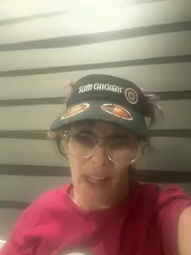 kitty-kitten82 online show from 04/01/26, 03:40