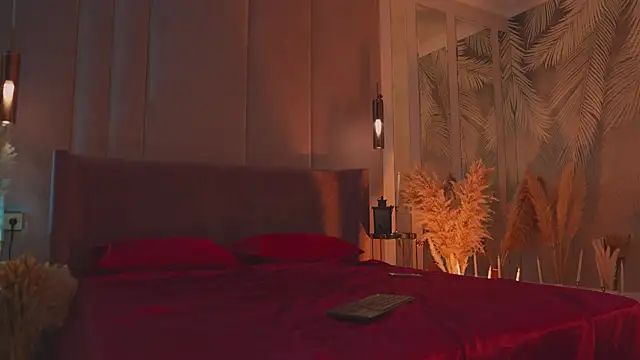 Snapshot of SerenaWest_ chatting on 03/24/26, 04:01 SerenaWest online show from 03/24/26, 04:01