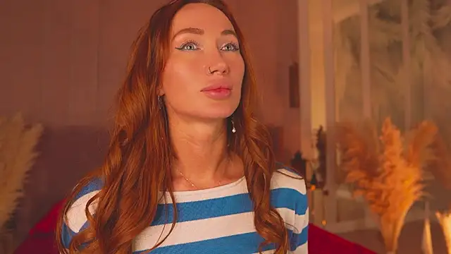 Snapshot of SerenaWest_ chatting on 04/04/26, 05:10 SerenaWest online show from 04/04/26, 05:10