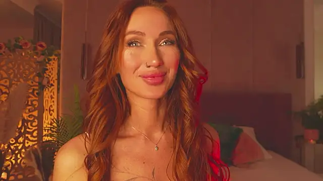 Snapshot of SerenaWest_ chatting on 04/16/26, 05:25 SerenaWest online show from 04/16/26, 05:25