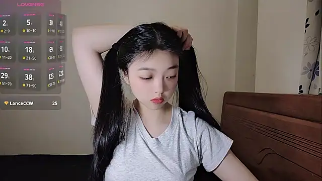 oblakitty  online show from 04/05/26, 01:03