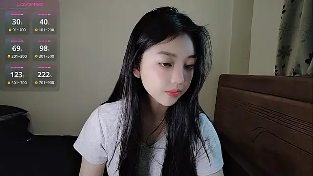 oblakitty  online show from 04/07/26, 12:55