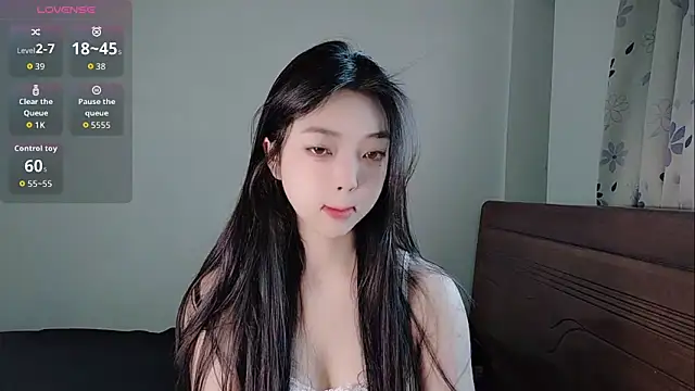 oblakitty  online show from 04/09/26, 12:43