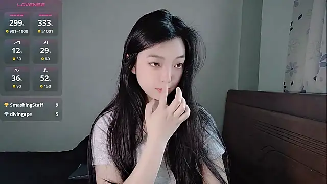 oblakitty  online show from 04/10/26, 12:49