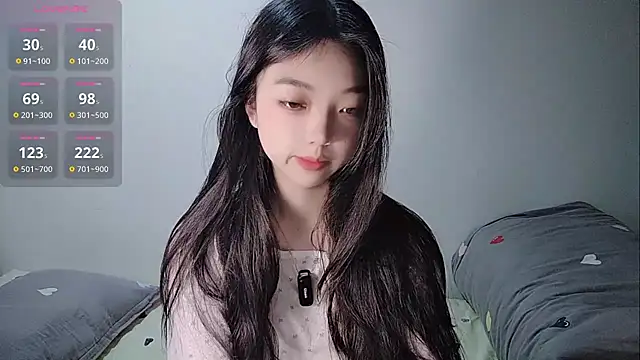 oblakitty  online show from 04/13/26, 11:54