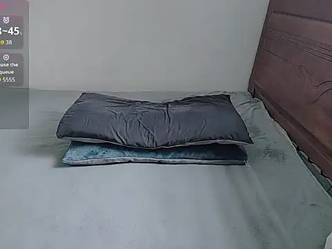 oblakitty  online show from 07/07/26, 12:46