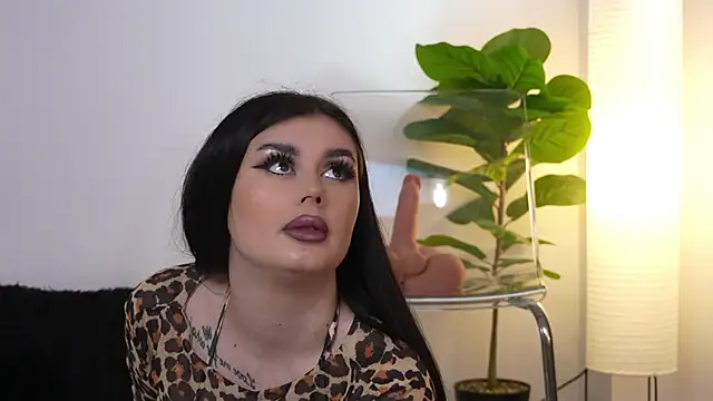 Snapshot of ItsKendra chatting on 04/01/26, 12:39 ItsKendra online show from 04/01/26, 12:39