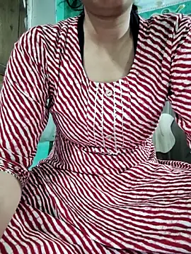 model seela online show from 04/09/26, 07:58