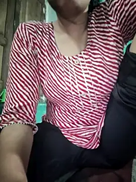 model seela online show from 04/13/26, 04:23