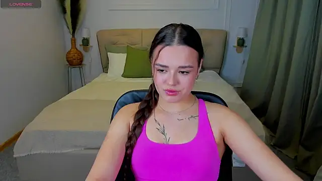 EvaRaider online show from 04/12/26, 09:20