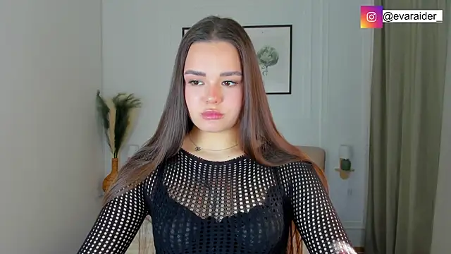 EvaRaider online show from 04/15/26, 01:07