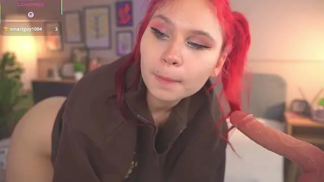 Snapshot of _TomieFern_ chatting on 04/06/26, 02:40 TomieFern online show from 04/06/26, 02:40