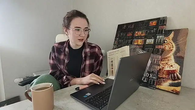 LaritaTocchio online show from 03/24/26, 07:13