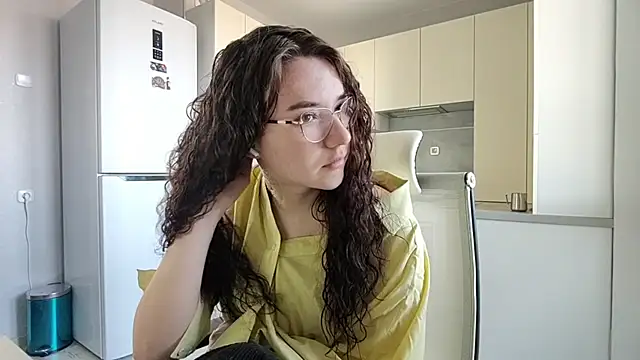 LaritaTocchio online show from 04/05/26, 07:05