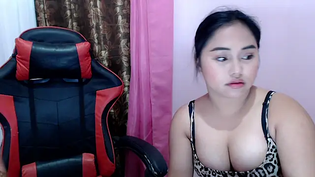 slut emerald22 online show from 04/06/26, 03:02