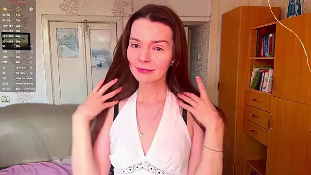 AnnWaddie online show from 04/16/26, 06:58