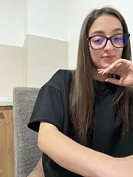 Snapshot of BiancaCharm chatting on 03/18/26, 11:30 BiancaCharm online show from 03/18/26, 11:30