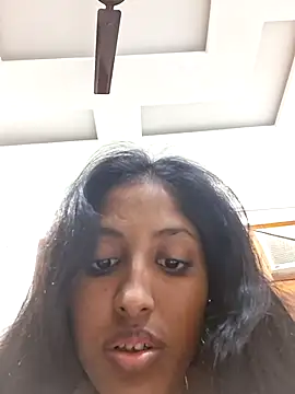 Snapshot of Pari_lovers chatting on 03/26/26, 09:31 Pari lovers online show from 03/26/26, 09:31