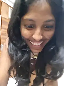 Snapshot of Pari_lovers chatting on 03/29/26, 04:40 Pari lovers online show from 03/29/26, 04:40