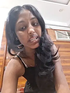 Snapshot of Pari_lovers chatting on 03/30/26, 10:22 Pari lovers online show from 03/30/26, 10:22