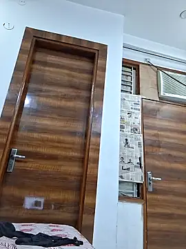 Snapshot of Pari_lovers chatting on 04/10/26, 02:44 Pari lovers online show from 04/10/26, 02:44