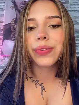 lunacandy 0 online show from 04/14/26, 04:24